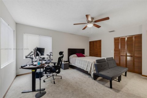 House in Port St. Lucie, Florida 2 bedrooms, 200.76 sq.m. № 2044791 - photo 23