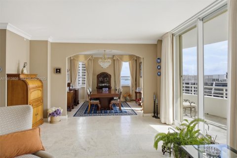 Copropriété à vendre à Miami, Floride: 3 chambres, 190.45 m2 № 1983040 - photo 7
