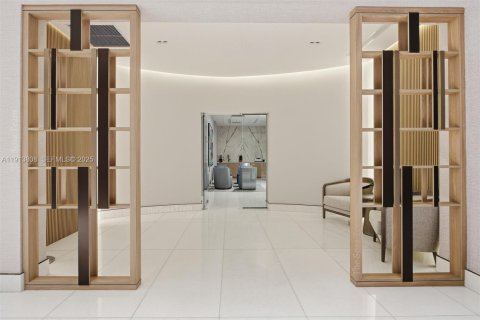 Copropriété à vendre à Miami, Floride: 3 chambres, 190.45 m2 № 1983040 - photo 30