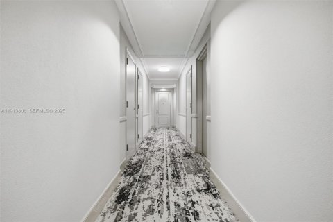 Copropriété à vendre à Miami, Floride: 3 chambres, 190.45 m2 № 1983040 - photo 22