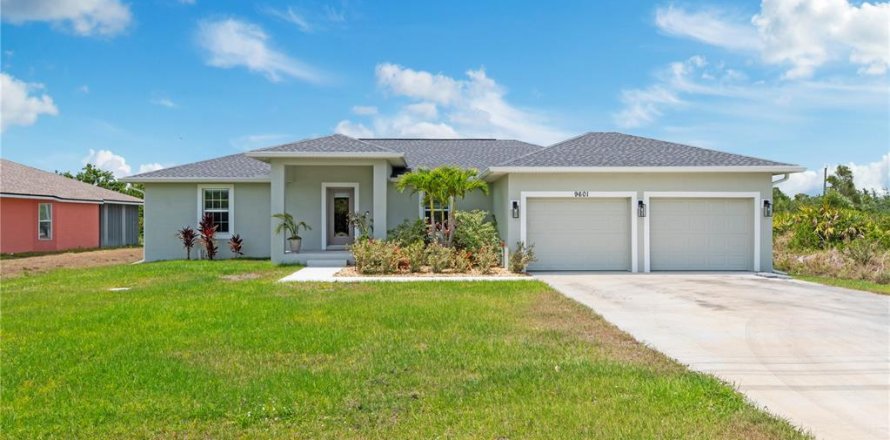 Casa en Port Charlotte, Florida 3 dormitorios, 152.36 m2 № 1917131