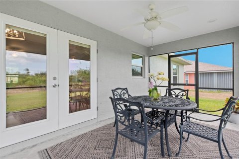 Снять в аренду виллу или дом в Порт-Шарлотт, Флорида 6 комнат, 152.36м2, № 1917131 - фото 28