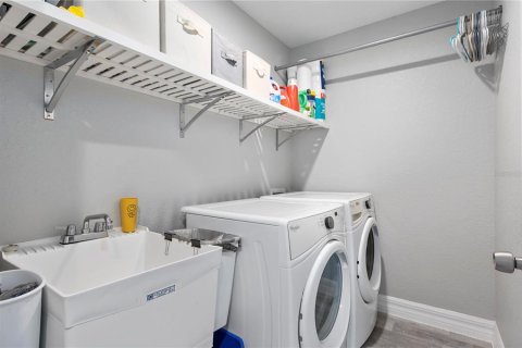 Снять в аренду виллу или дом в Порт-Шарлотт, Флорида 6 комнат, 152.36м2, № 1917131 - фото 25