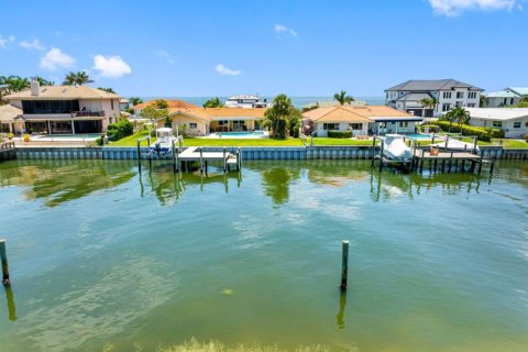 House in Saint Petersburg, Florida 4 bedrooms, 202.53 sq.m. № 1911179 - photo 14
