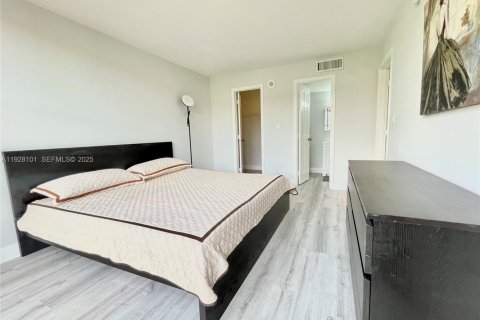 Снять в аренду кондоминиум в Санни-Айлс-Бич, Флорида 1 спальня, 71.26м2, № 1988275 - фото 14