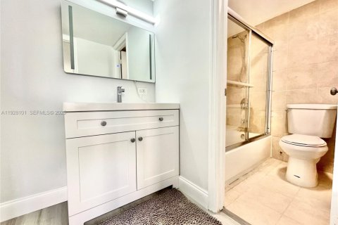 Снять в аренду кондоминиум в Санни-Айлс-Бич, Флорида 1 спальня, 71.26м2, № 1988275 - фото 15