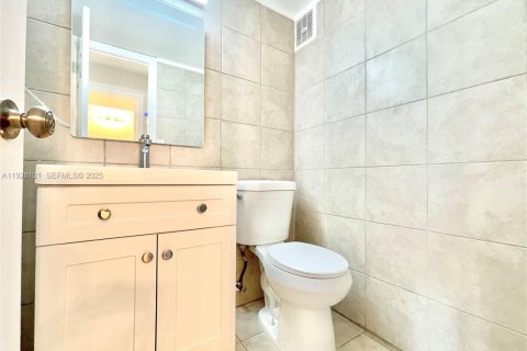 Снять в аренду кондоминиум в Санни-Айлс-Бич, Флорида 1 спальня, 71.26м2, № 1988275 - фото 28