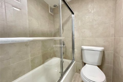 Снять в аренду кондоминиум в Санни-Айлс-Бич, Флорида 1 спальня, 71.26м2, № 1988275 - фото 16