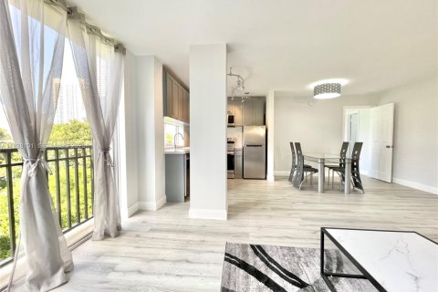 Снять в аренду кондоминиум в Санни-Айлс-Бич, Флорида 1 спальня, 71.26м2, № 1988275 - фото 4