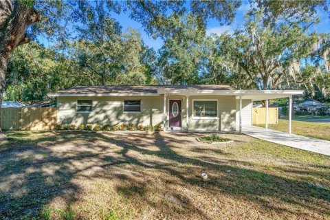 Villa ou maison à Tampa, Floride 3 chambres, 96.15 m2 № 2431142