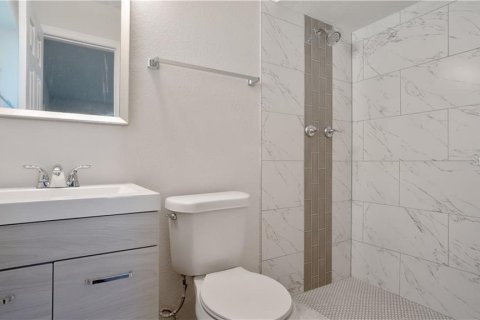 Villa ou maison à louer à Tampa, Floride: 3 chambres, 96.15 m2 № 2431142 - photo 17