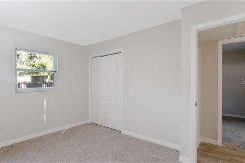 Villa ou maison à louer à Tampa, Floride: 3 chambres, 96.15 m2 № 2431142 - photo 12
