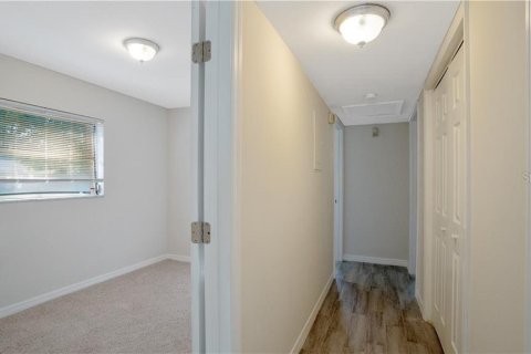 Villa ou maison à louer à Tampa, Floride: 3 chambres, 96.15 m2 № 2431142 - photo 11