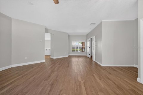 Villa ou maison à louer à Palm Coast, Floride: 3 chambres, 216.09 m2 № 2388682 - photo 4