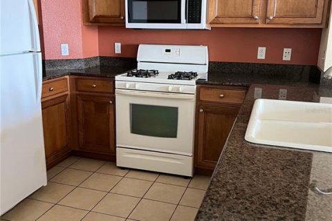 Condo in Four Corners, Florida, 3 bedrooms  № 1912331 - photo 11