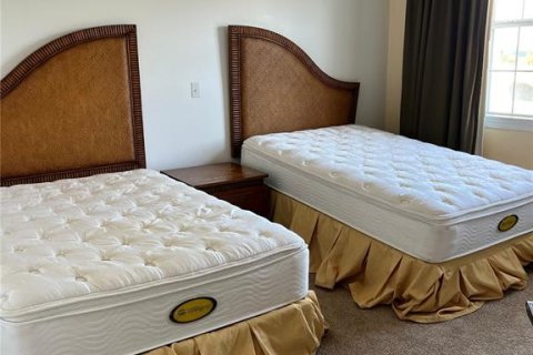 Condo in Four Corners, Florida, 3 bedrooms  № 1912331 - photo 6