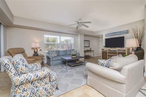 Condo in New Smyrna Beach, Florida, 3 bedrooms  № 1673170 - photo 8