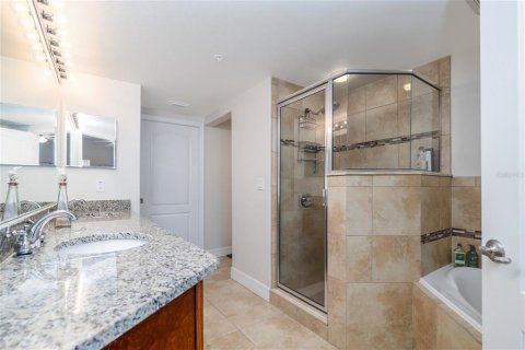 Condo in New Smyrna Beach, Florida, 3 bedrooms  № 1673170 - photo 18