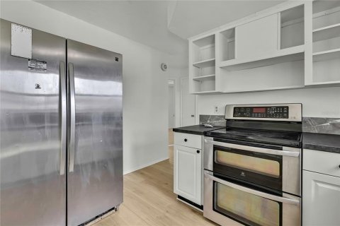 Casa en venta en Port Richey, Florida, 3 dormitorios, 93.65 m2 № 1508286 - foto 11
