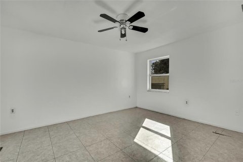 Casa en venta en Port Richey, Florida, 3 dormitorios, 93.65 m2 № 1508286 - foto 12