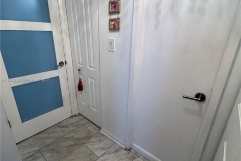 Купить кондоминиум в Авентура, Флорида 1 спальня, 99.03м2, № 2089133 - фото 30