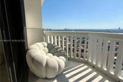 Condominio en alquiler en Aventura, Florida, 2 dormitorios, 125.42 m2 № 2024044 - foto 25