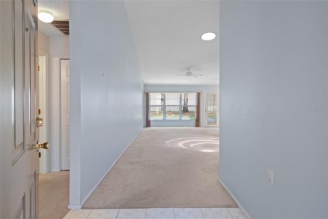 Villa ou maison à vendre à Spring Hill, Floride: 2 chambres, 130.9 m2 № 1771922 - photo 4