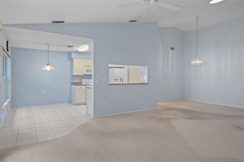 Villa ou maison à vendre à Spring Hill, Floride: 2 chambres, 130.9 m2 № 1771922 - photo 9