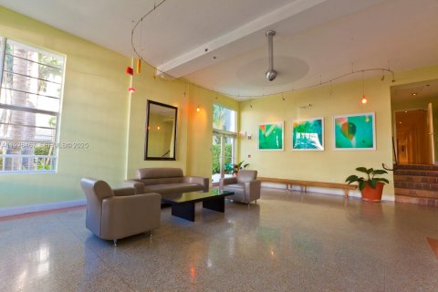 Condo in Miami Beach, Florida  № 1986390 - photo 7