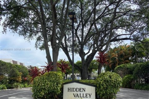 Touwnhouse à Miami, Floride 2 chambres, 165.37 m2 № 2155024