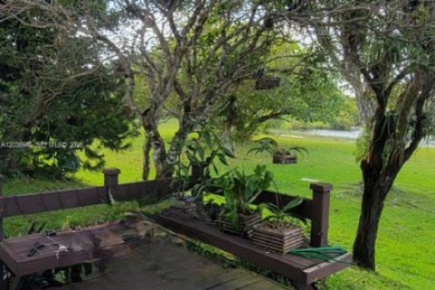 Touwnhouse à louer à Miami, Floride: 2 chambres, 165.37 m2 № 2155024 - photo 10