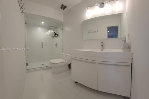 Touwnhouse à louer à Miami, Floride: 2 chambres, 165.37 m2 № 2155024 - photo 22