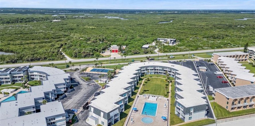 Condo à New Smyrna Beach, Floride, 2 chambres № 1907282