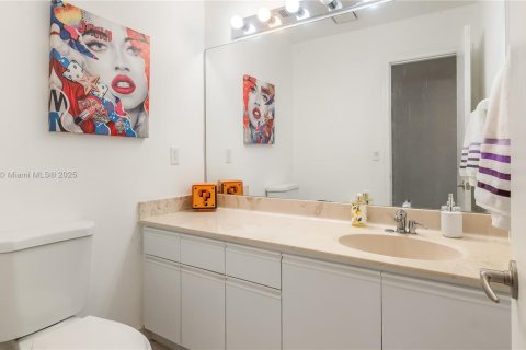 House in Boynton Beach, Florida 3 bedrooms, 240.06 sq.m. № 1974953 - photo 26