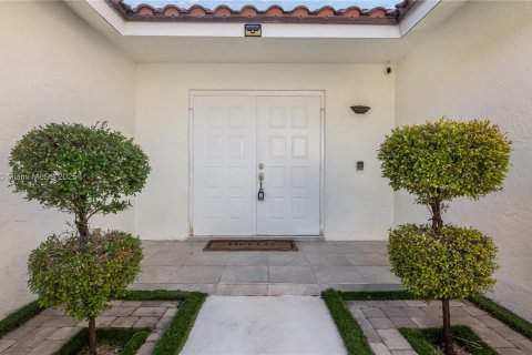 House in Boynton Beach, Florida 3 bedrooms, 240.06 sq.m. № 1974953 - photo 3