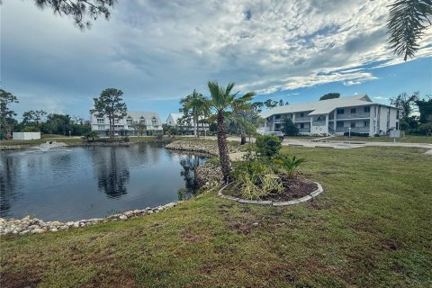 Condominio en Englewood, Florida, 2 dormitorios  № 2150165