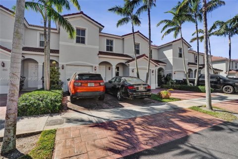 Touwnhouse à Miami, Floride 3 chambres, 168.34 m2 № 2033125