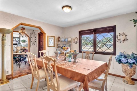 Купить виллу или дом в Дейви, Флорида 7 спален, 410.07м2, № 2079785 - фото 26