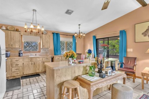 Купить виллу или дом в Дейви, Флорида 7 спален, 410.07м2, № 2079785 - фото 7
