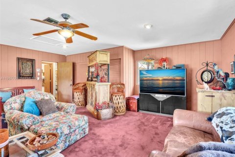 Купить виллу или дом в Дейви, Флорида 7 спален, 410.07м2, № 2079785 - фото 23