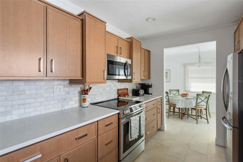 Купить виллу или дом в Энглвуд, Флорида 9 комнат, 142.42м2, № 1608815 - фото 22