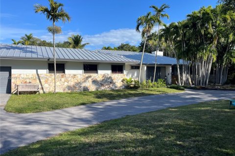 Villa ou maison à vendre à Coral Gables, Floride: 5 chambres, 318.47 m2 № 2037955 - photo 3