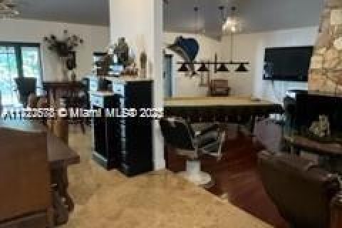 Villa ou maison à vendre à Coral Gables, Floride: 5 chambres, 318.47 m2 № 2037955 - photo 23