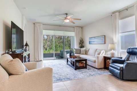 House in Plant City, Florida 3 bedrooms, 145.39 sq.m. № 1883867 - photo 5