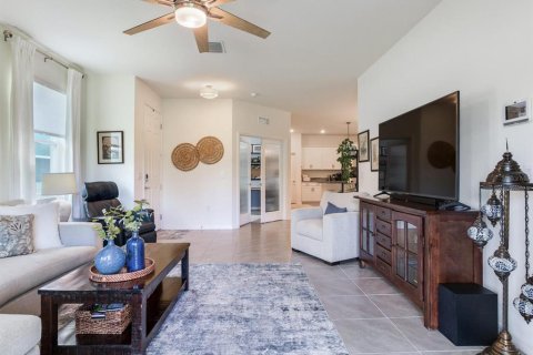 House in Plant City, Florida 3 bedrooms, 145.39 sq.m. № 1883867 - photo 8