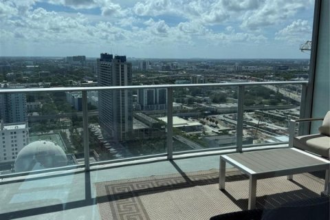Condo in Miami, Florida, 1 bedroom  № 2346977 - photo 10