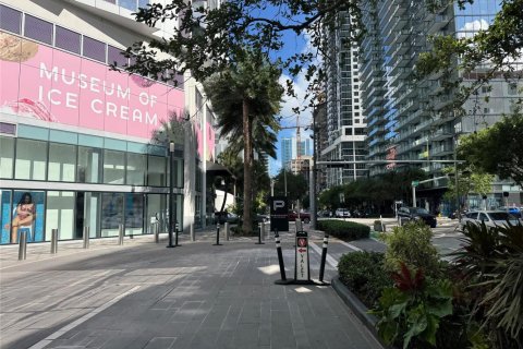 Condo in Miami, Florida, 1 bedroom  № 2346977 - photo 27