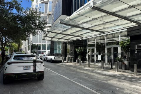 Condo in Miami, Florida, 1 bedroom  № 2346977 - photo 30