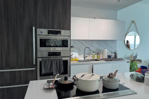 Condo in Miami, Florida, 1 bedroom  № 2346977 - photo 7