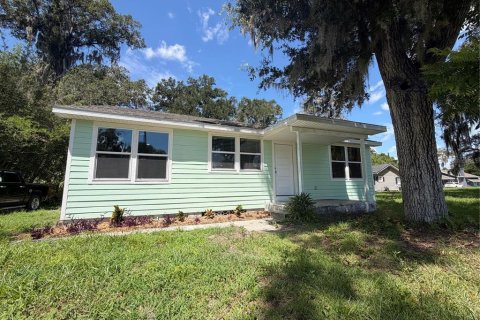Villa ou maison à DeLand, Floride 3 chambres, 97.55 m2 № 2225986